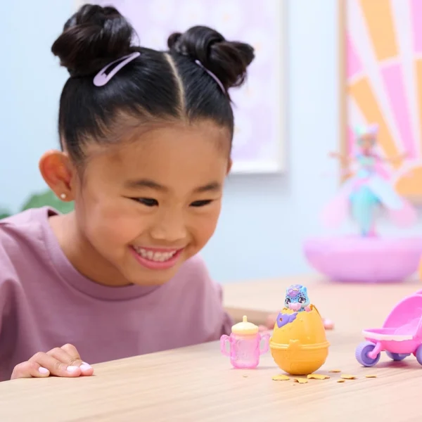 Hatchimals Alive, Hatch N’ Stroll Playset with Stroller Toy and 2 Mini Figures in Self-Hatching Eggs - Image 3