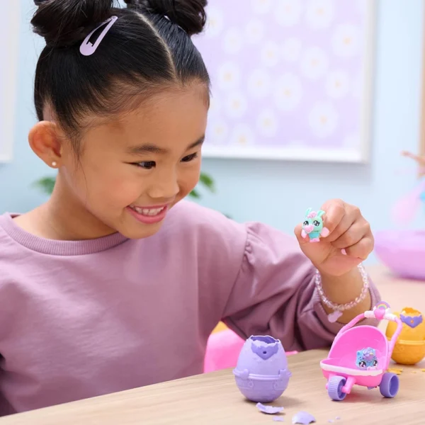 Hatchimals Alive, Hatch N’ Stroll Playset with Stroller Toy and 2 Mini Figures in Self-Hatching Eggs - Image 5