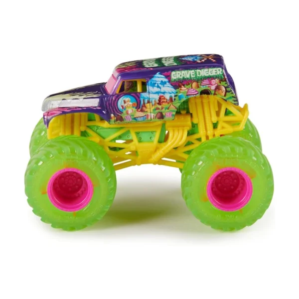Monster Jam 2024 Official 1:64 Diecast Truck Series 35 Street Treats Grave Digger for 3+ Years Kids - Image 4